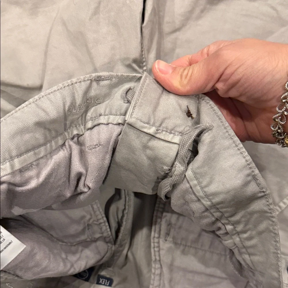 American eagle size 31 Men's Gray Shorts good condition